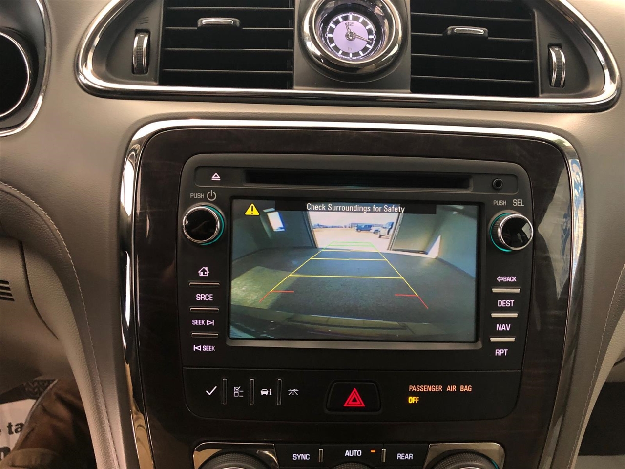 Buick Enclave AWD 4dr Leather 2015