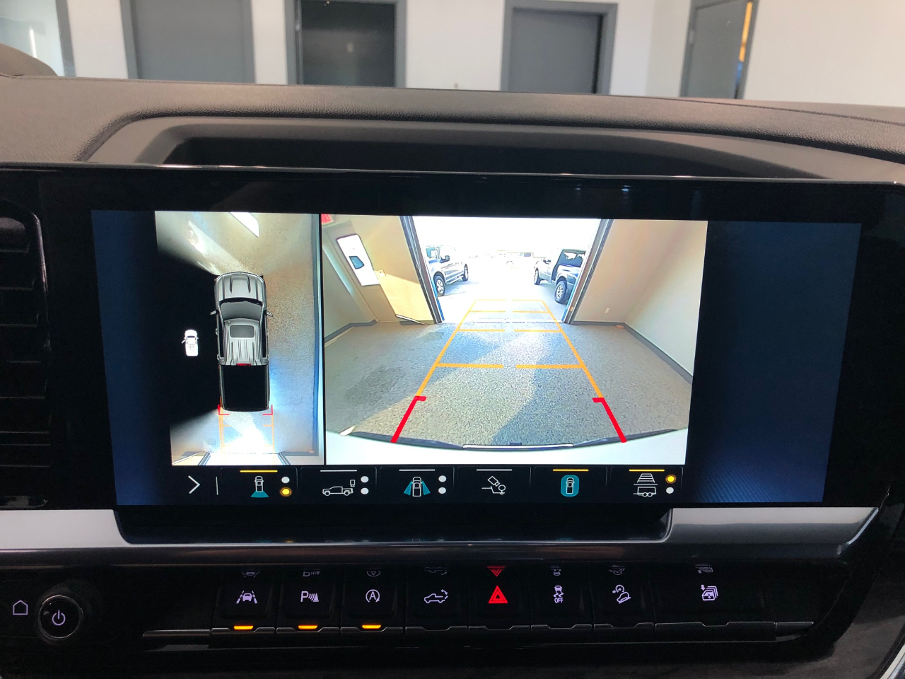 Chevrolet Silverado 1500 4WD Crew Cab 147" LTZ 2023