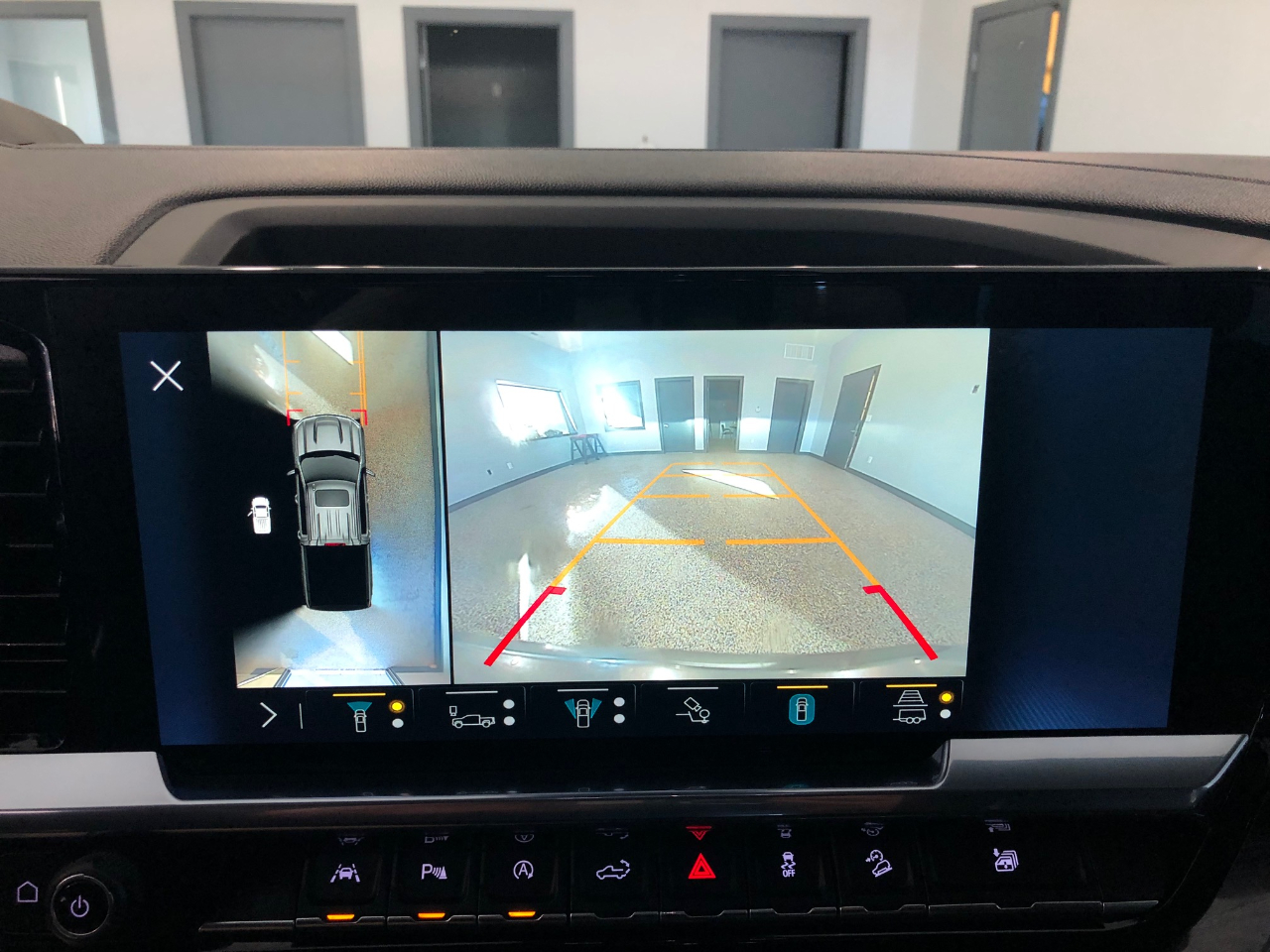 Chevrolet Silverado 1500 4WD Crew Cab 147" LTZ 2023