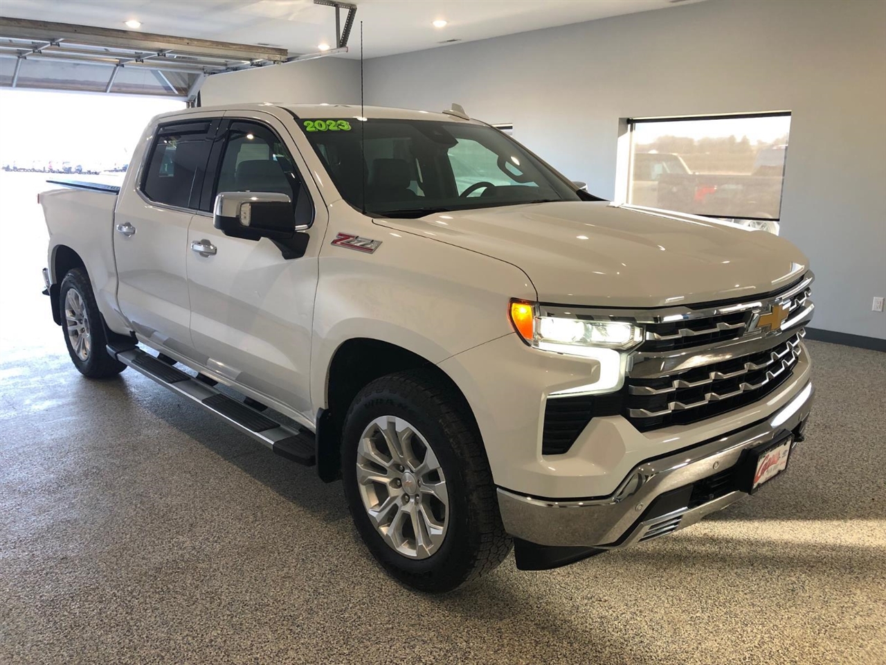 Chevrolet Silverado 1500 4WD Crew Cab 147" LTZ 2023