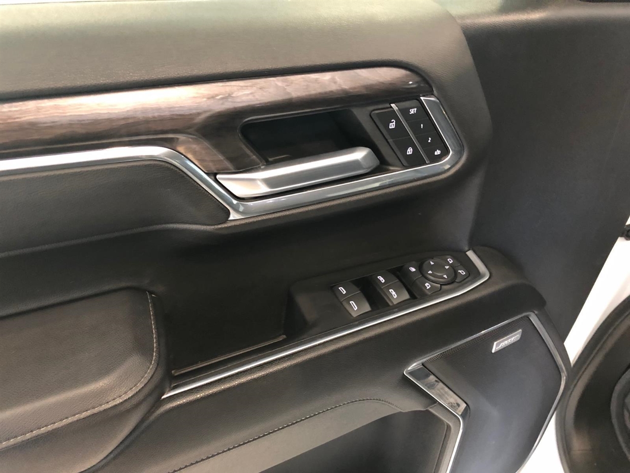 Chevrolet Silverado 1500 4WD Crew Cab 147" LTZ 2023