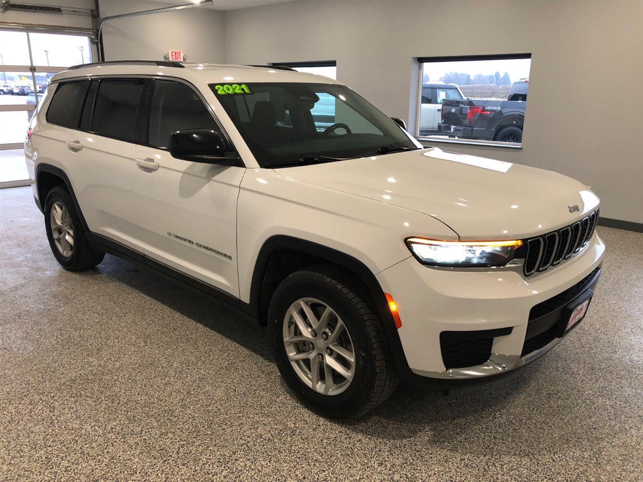 Jeep Grand Cherokee L Laredo 4x4 2021