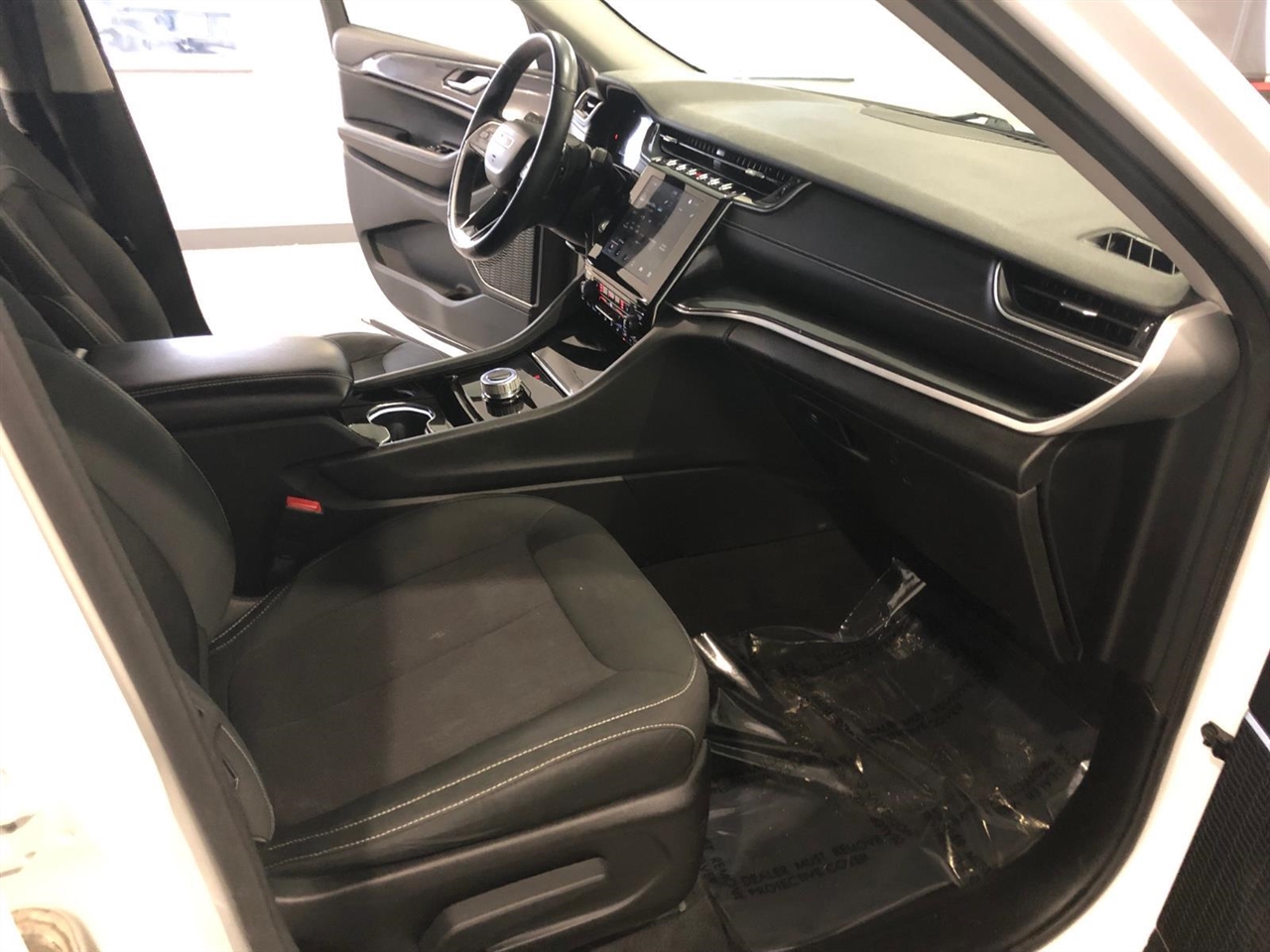 Jeep Grand Cherokee L Laredo 4x4 2021