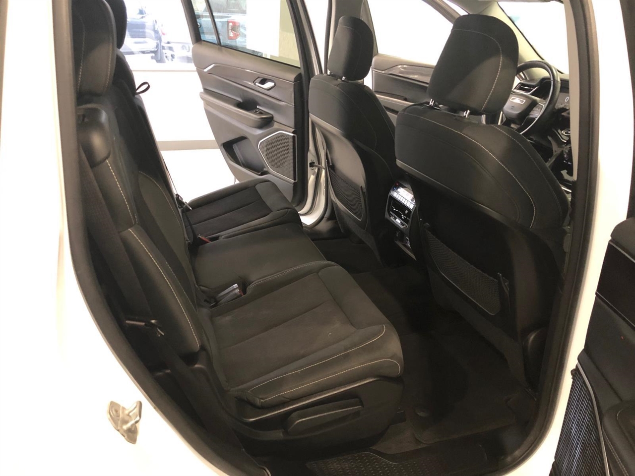 Jeep Grand Cherokee L Laredo 4x4 2021