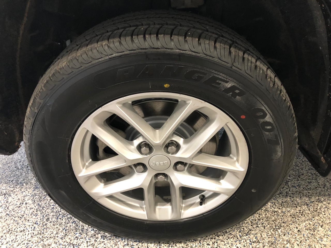 Jeep Grand Cherokee L Laredo 4x4 2021