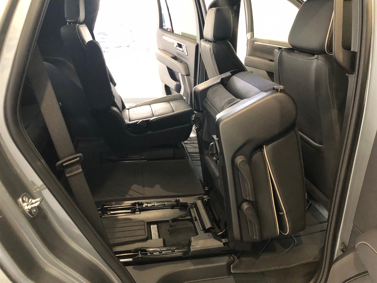 Chevrolet Tahoe 4WD 4dr Premier 2026