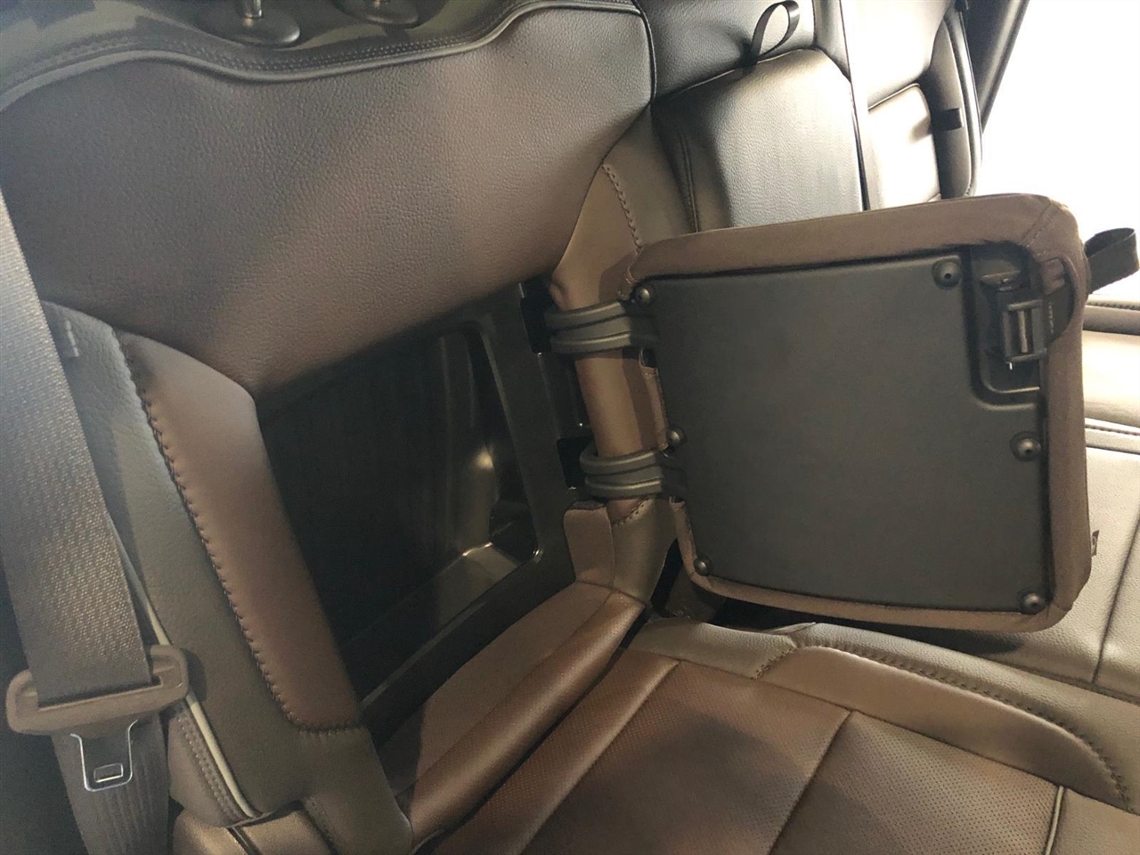 GMC Sierra 1500 4WD Crew Cab 147" Denali 2026