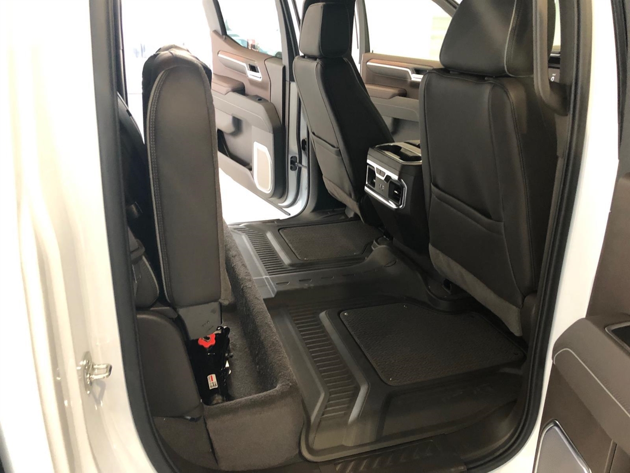 GMC Sierra 1500 4WD Crew Cab 147" Denali 2026