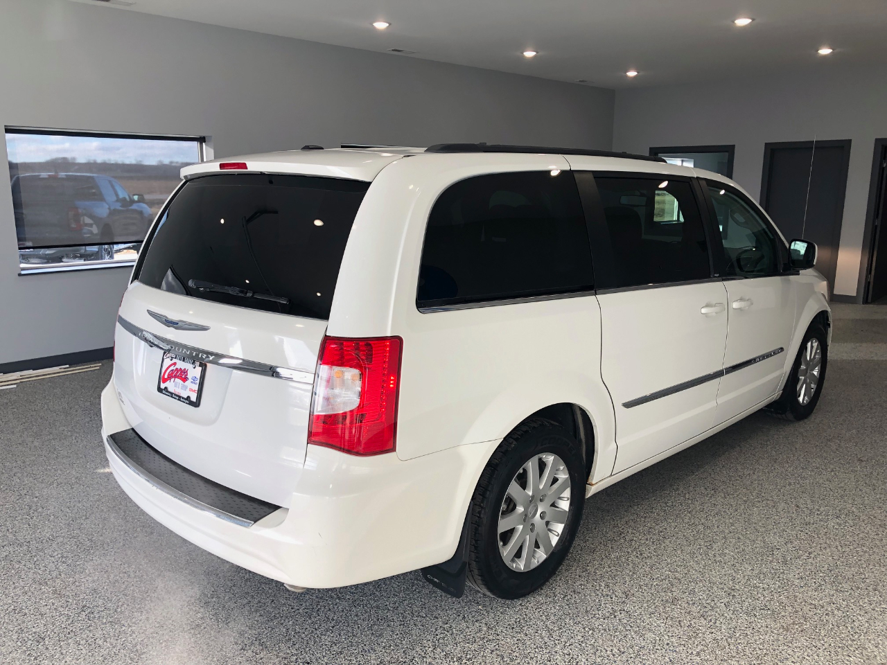 Chrysler Town & Country 4dr Wgn Touring 2012
