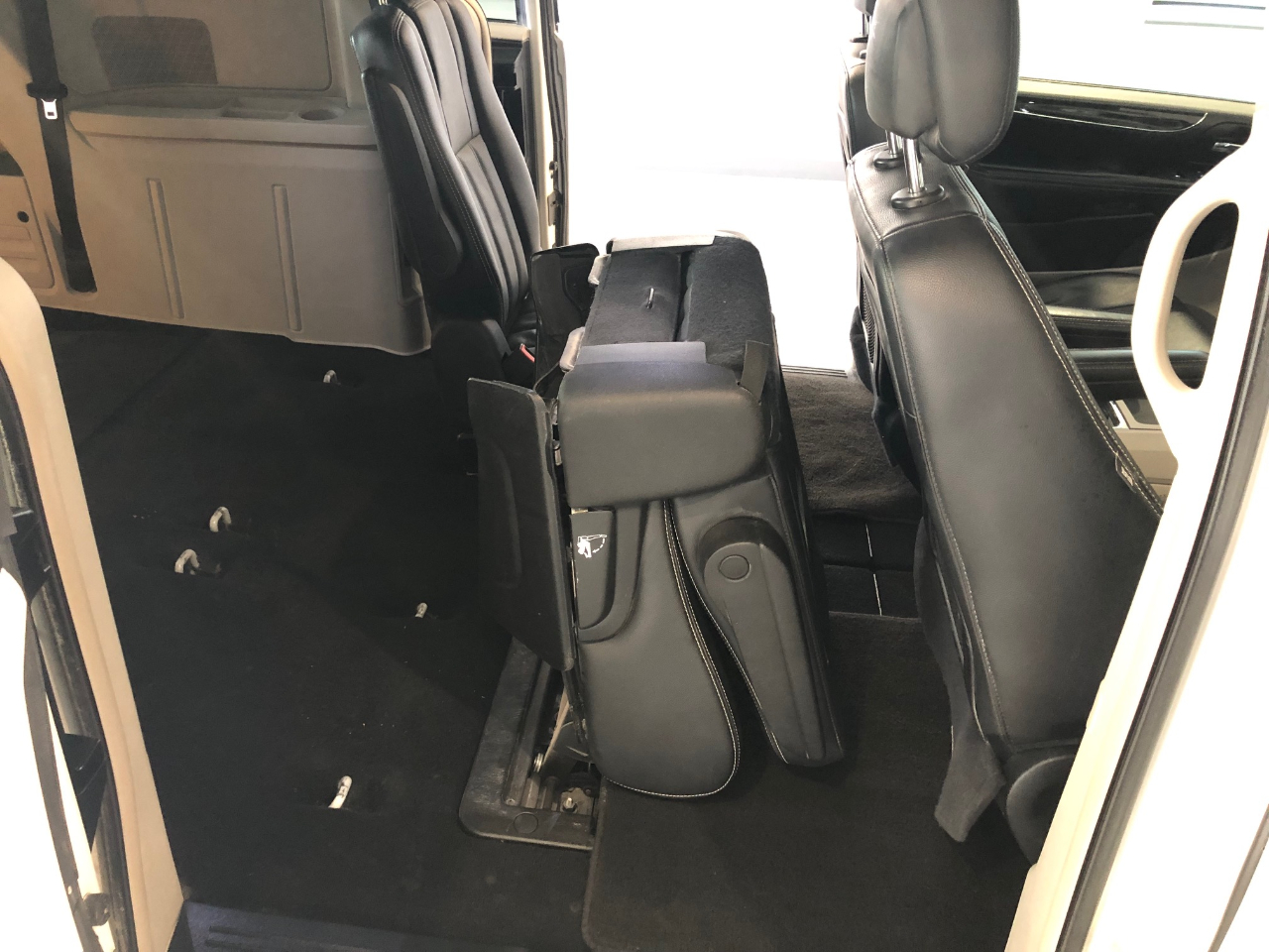 Chrysler Town & Country 4dr Wgn Touring 2012