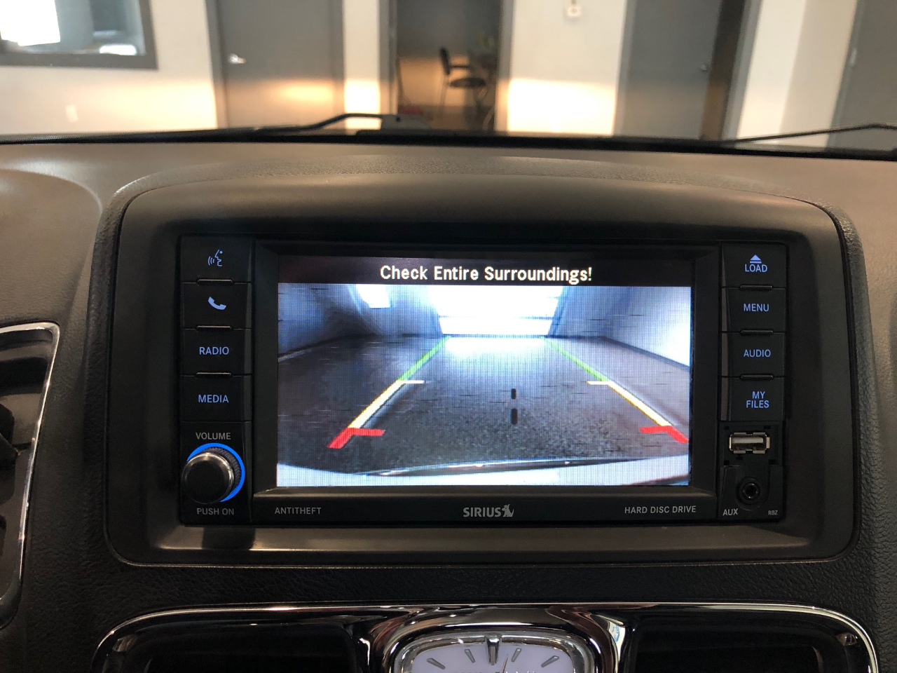 Chrysler Town & Country 4dr Wgn Touring 2012