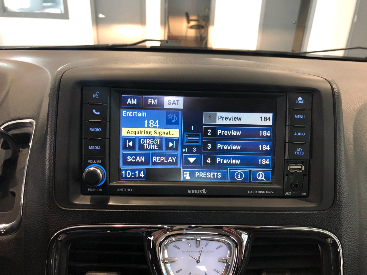 Chrysler Town & Country 4dr Wgn Touring 2012