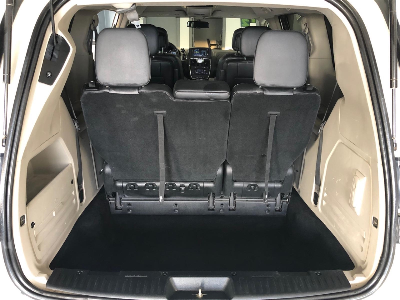 Chrysler Town & Country 4dr Wgn Touring 2012