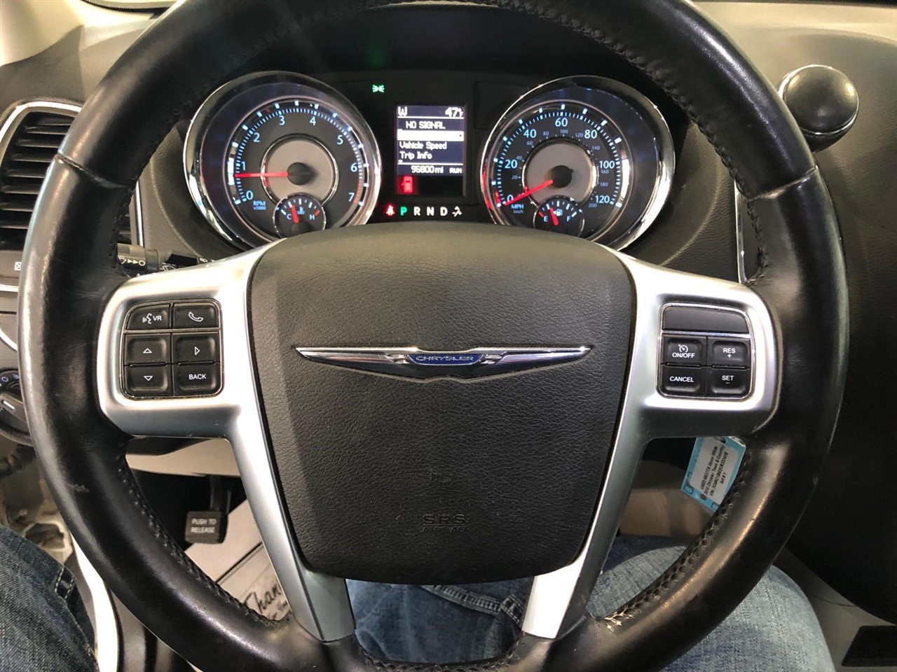 Chrysler Town & Country 4dr Wgn Touring 2012