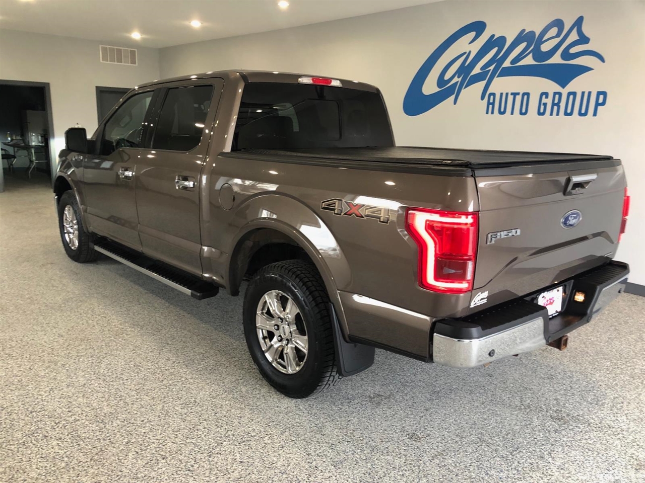 Ford F-150 4WD SuperCrew 145" Lariat 2016