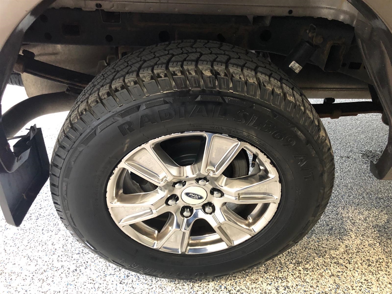 Ford F-150 4WD SuperCrew 145" Lariat 2016