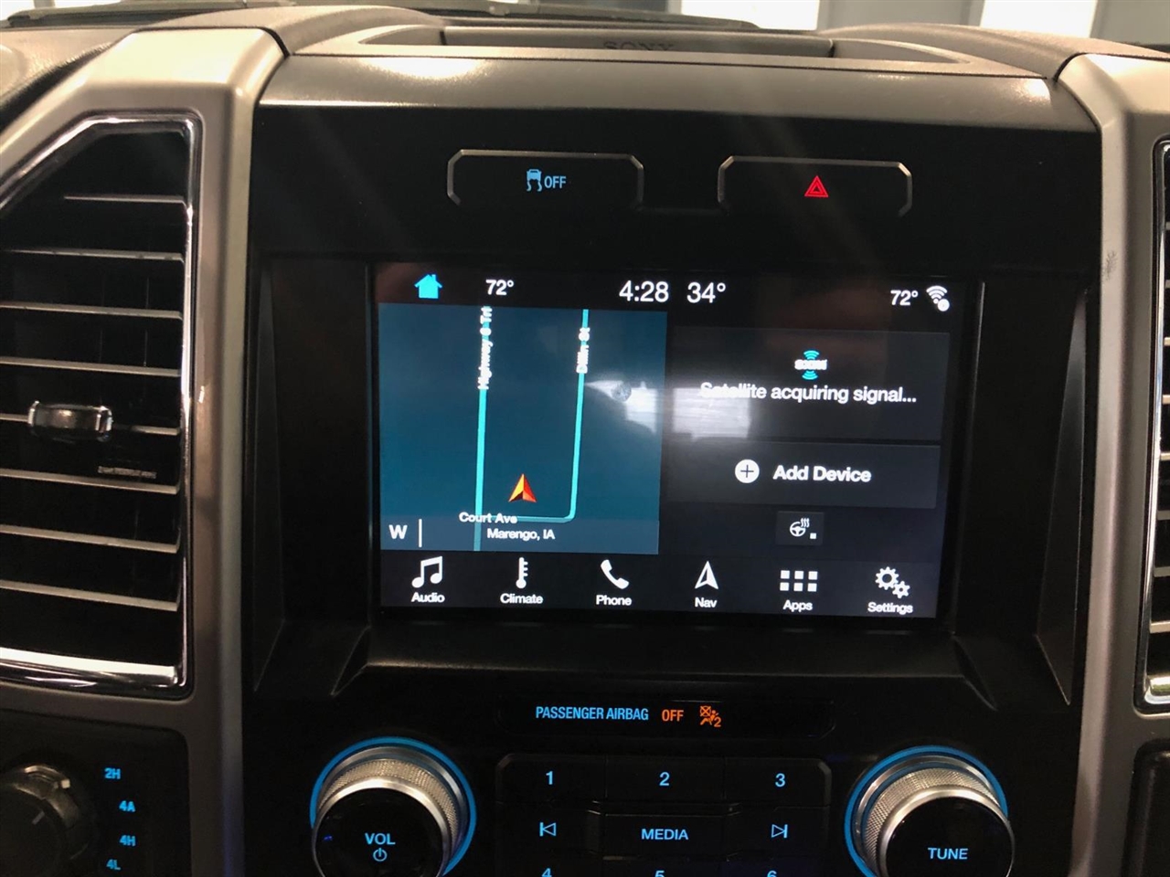 Ford F-150 4WD SuperCrew 145" Lariat 2016