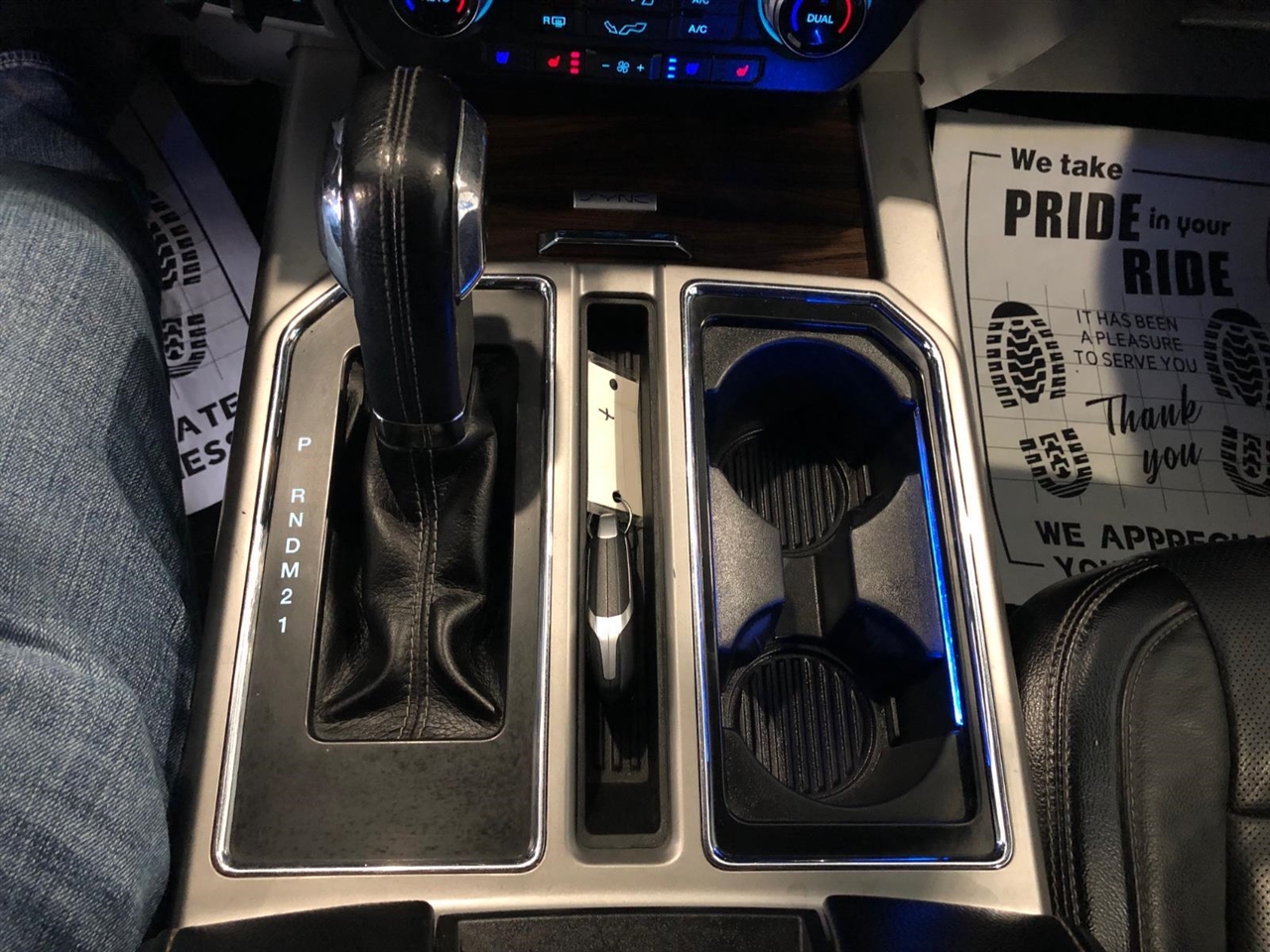 Ford F-150 4WD SuperCrew 145" Lariat 2016