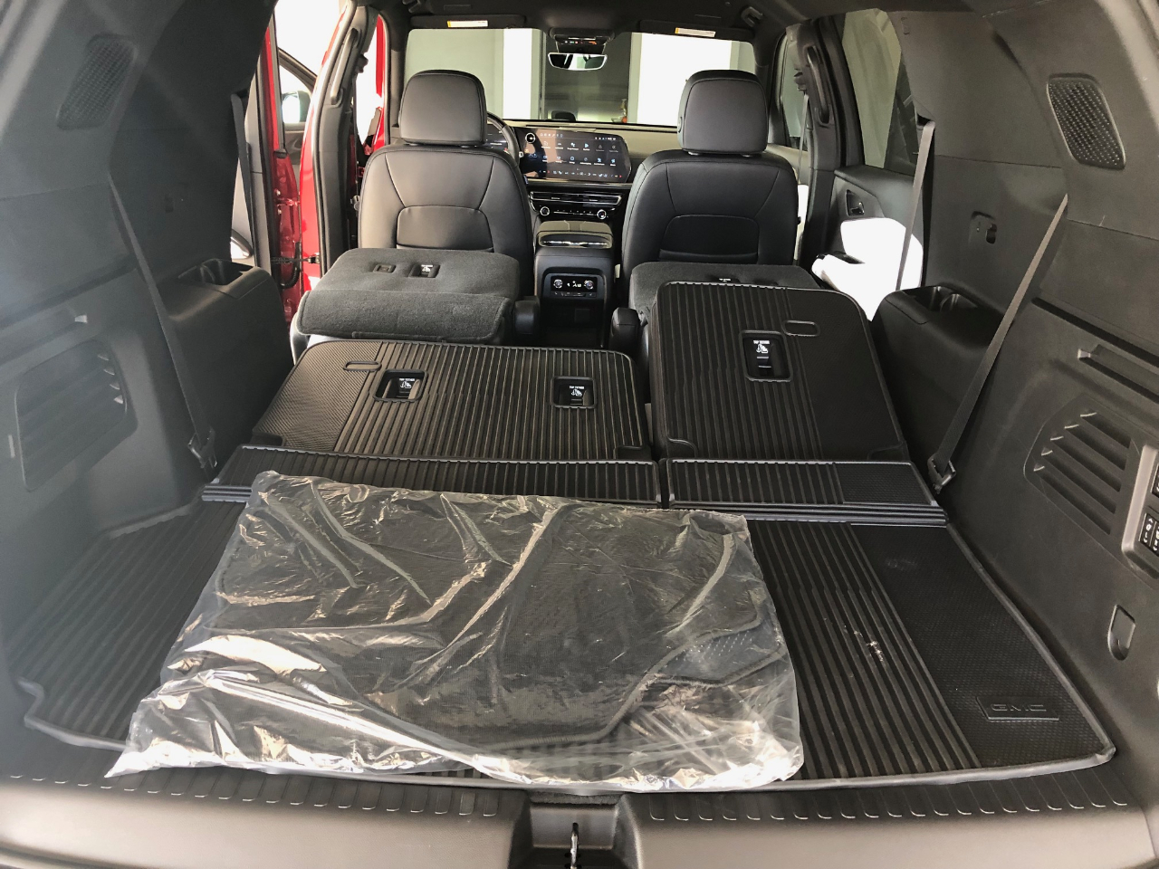 Chevrolet Traverse AWD 4dr High Country w/2LZ 2026