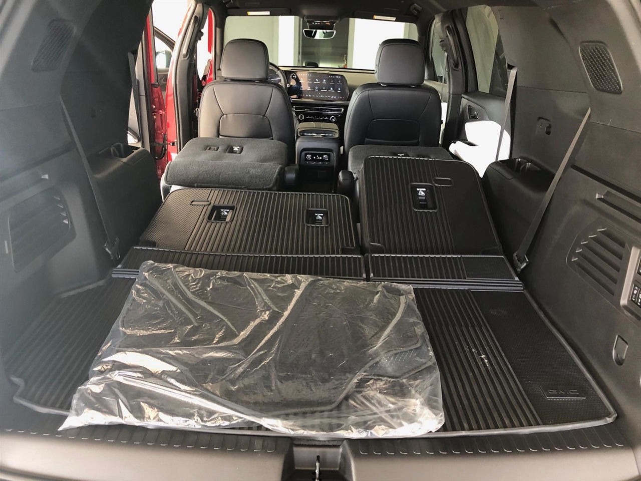 Chevrolet Traverse AWD 4dr High Country w/2LZ 2026