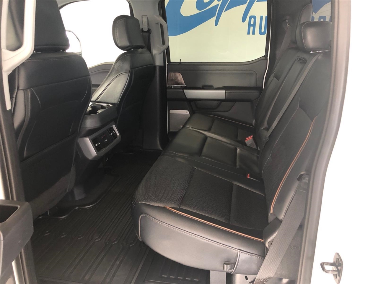 Ford Super Duty F-250 SRW Lariat 4WD Crew Cab 6.75' Box 2025