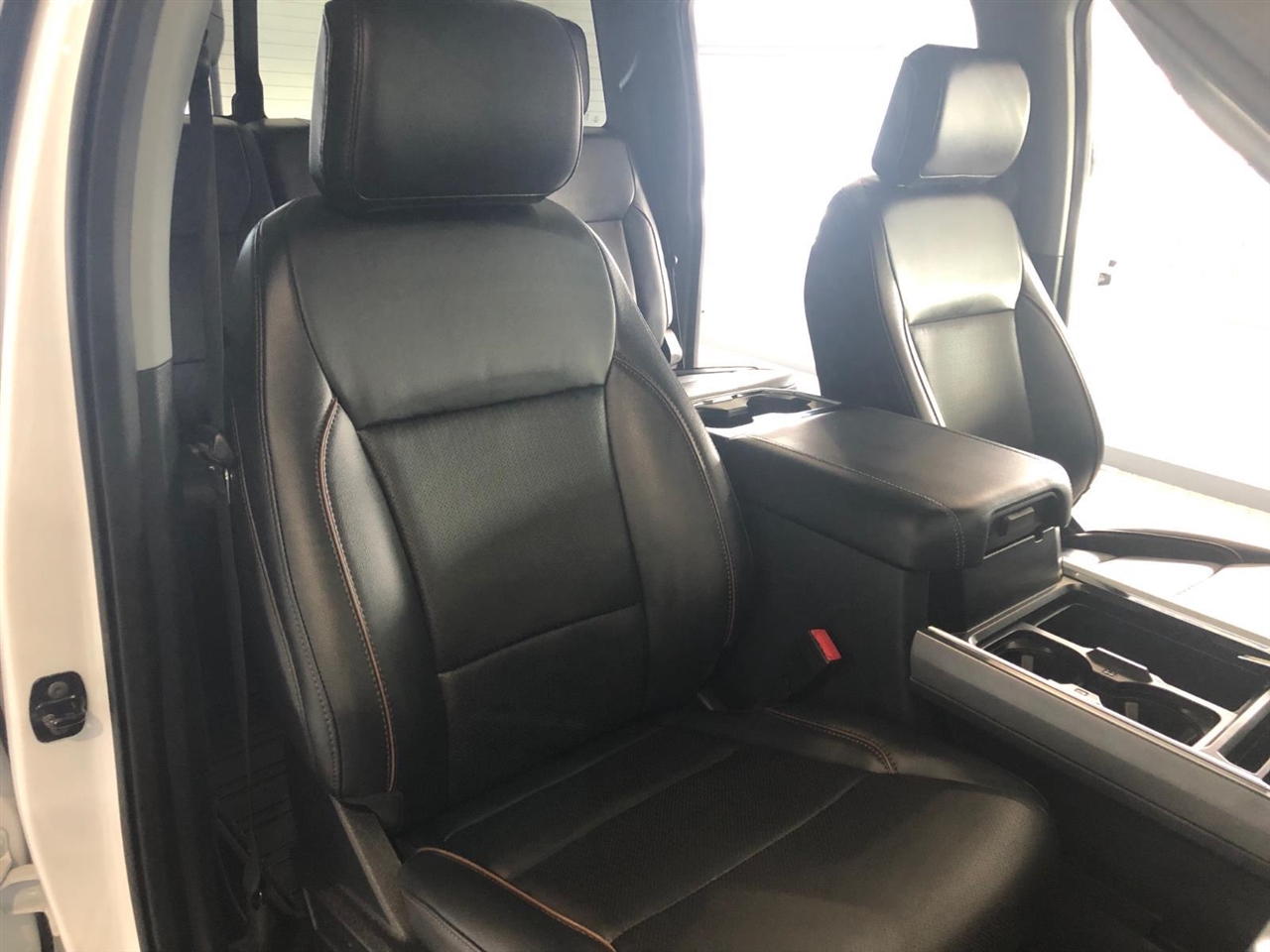 Ford Super Duty F-250 SRW Lariat 4WD Crew Cab 6.75' Box 2025