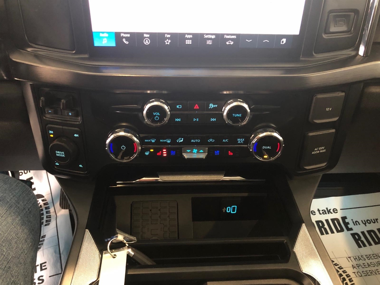 Ford Super Duty F-250 SRW Lariat 4WD Crew Cab 6.75' Box 2025