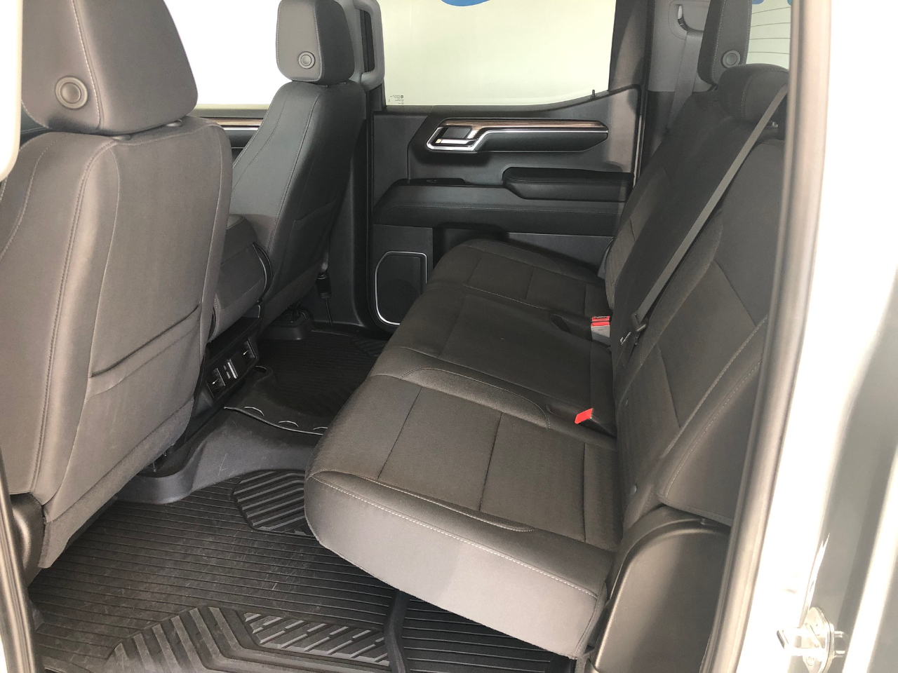 Chevrolet Silverado 1500 4WD Crew Cab 147" LT w/1LT 2024