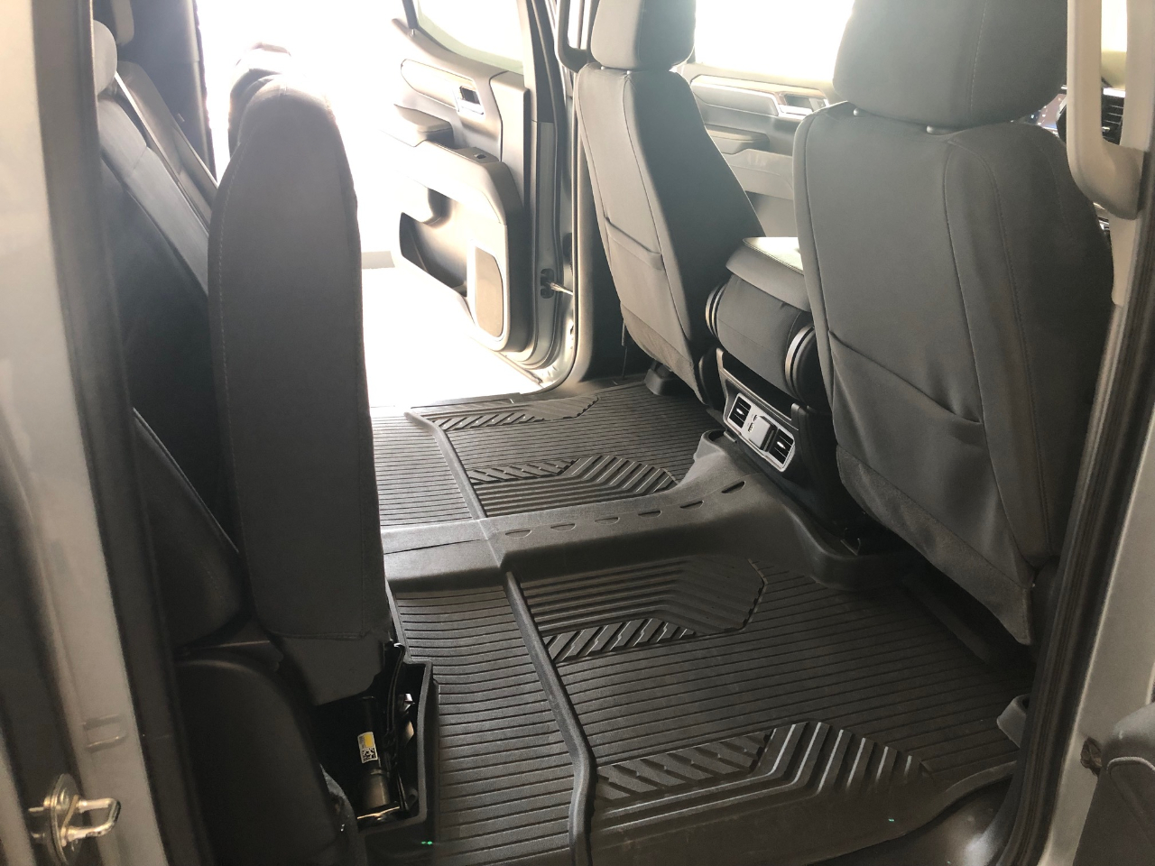 Chevrolet Silverado 1500 4WD Crew Cab 147" LT w/1LT 2024