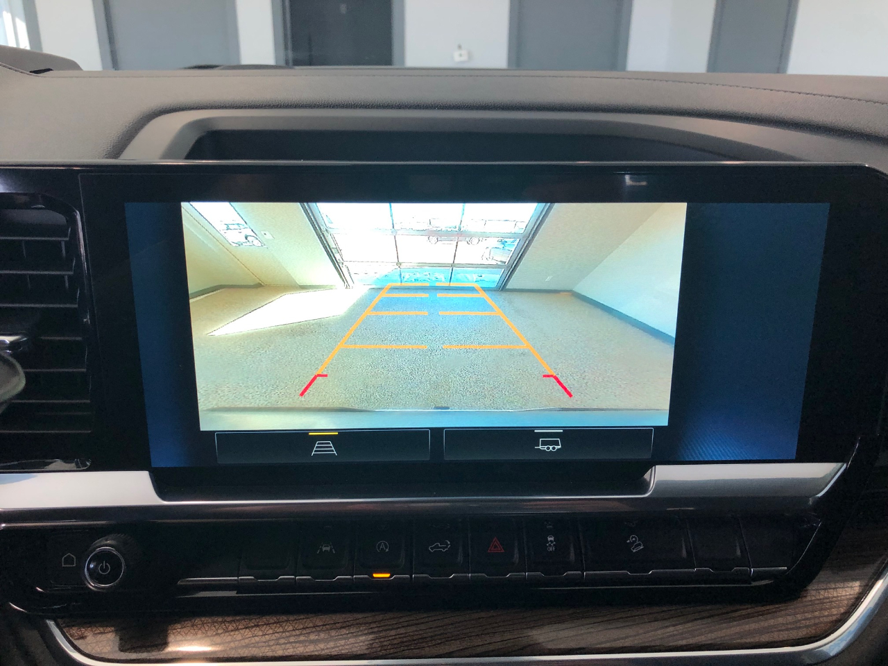 Chevrolet Silverado 1500 4WD Crew Cab 147" LT w/1LT 2024