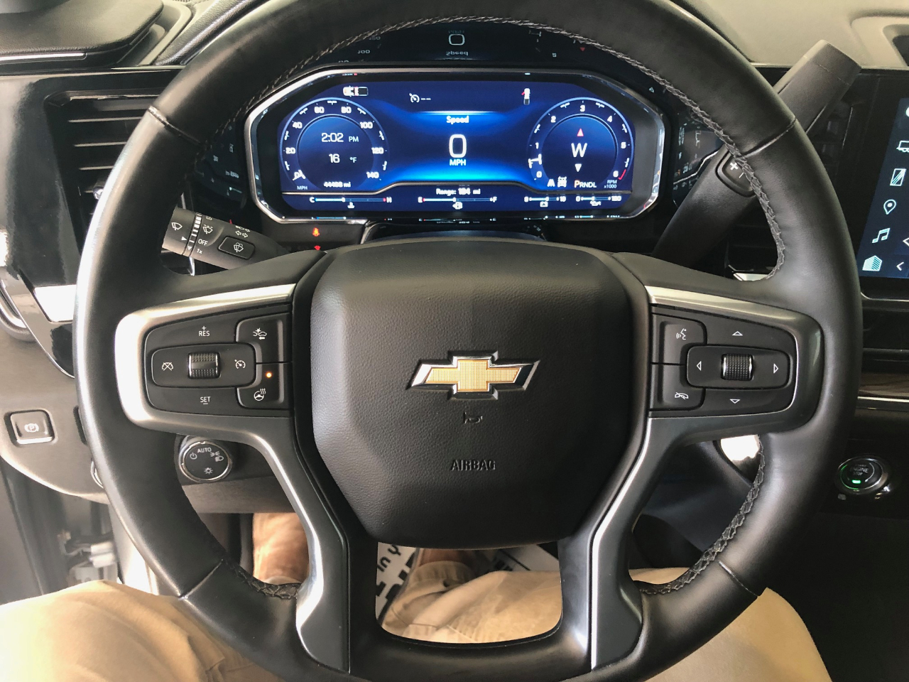 Chevrolet Silverado 1500 4WD Crew Cab 147" LT w/1LT 2024