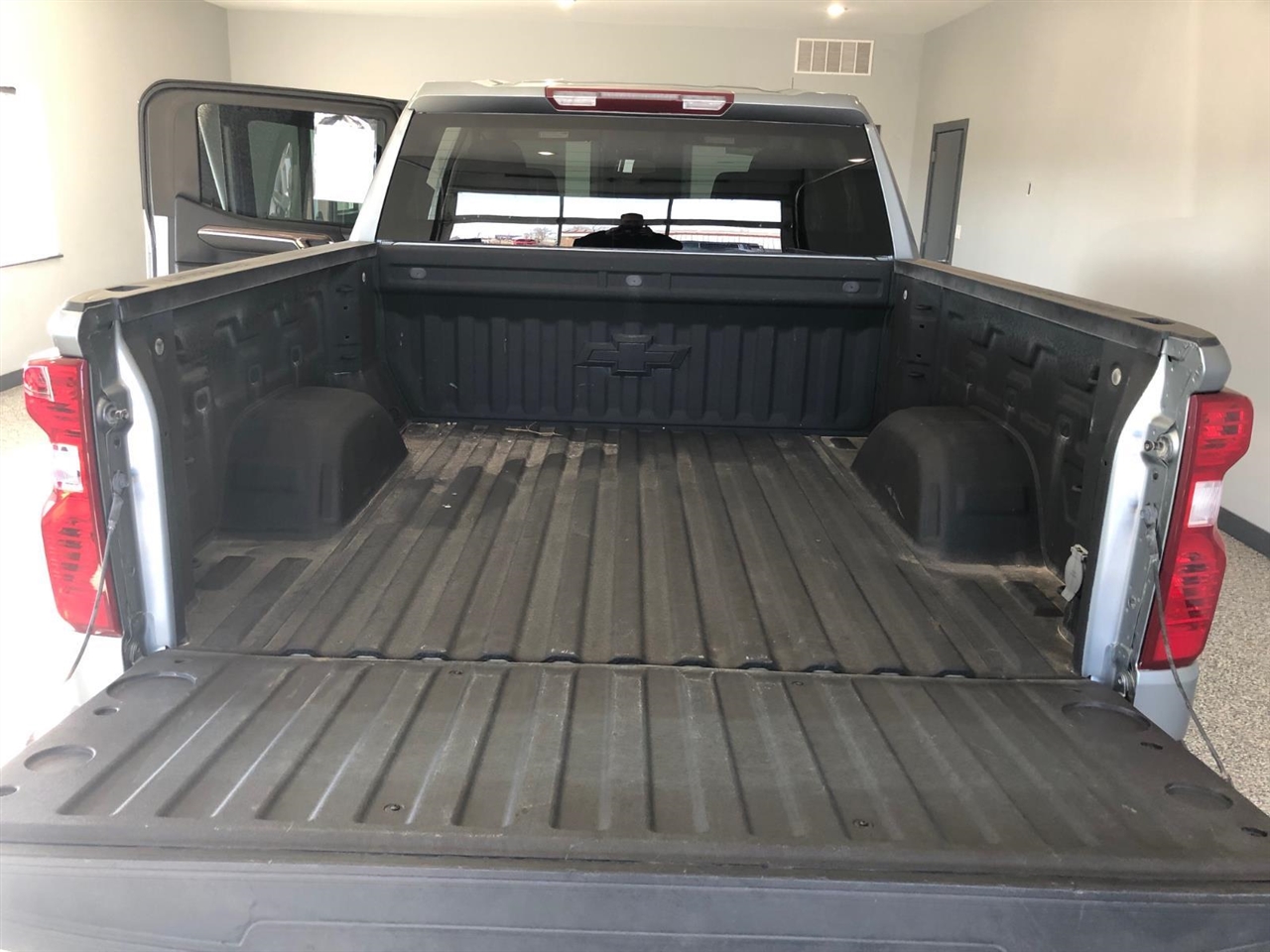 Chevrolet Silverado 1500 4WD Crew Cab 147" LT w/1LT 2024