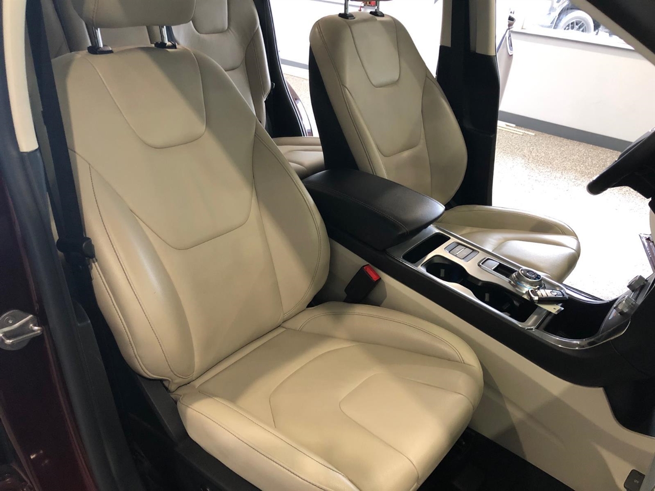 Ford Edge Titanium AWD 2021