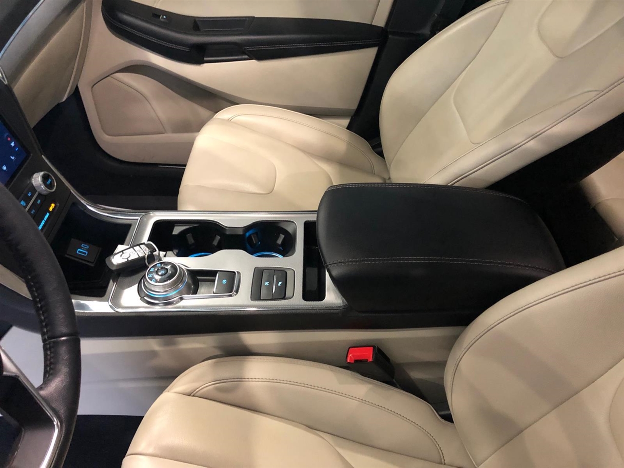 Ford Edge Titanium AWD 2021