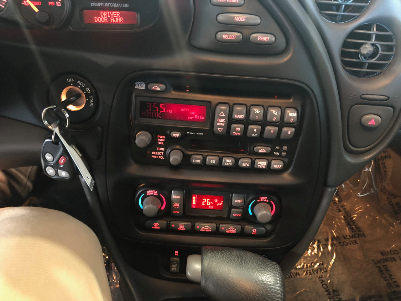 Pontiac Bonneville 4dr Sdn SSEi 2003