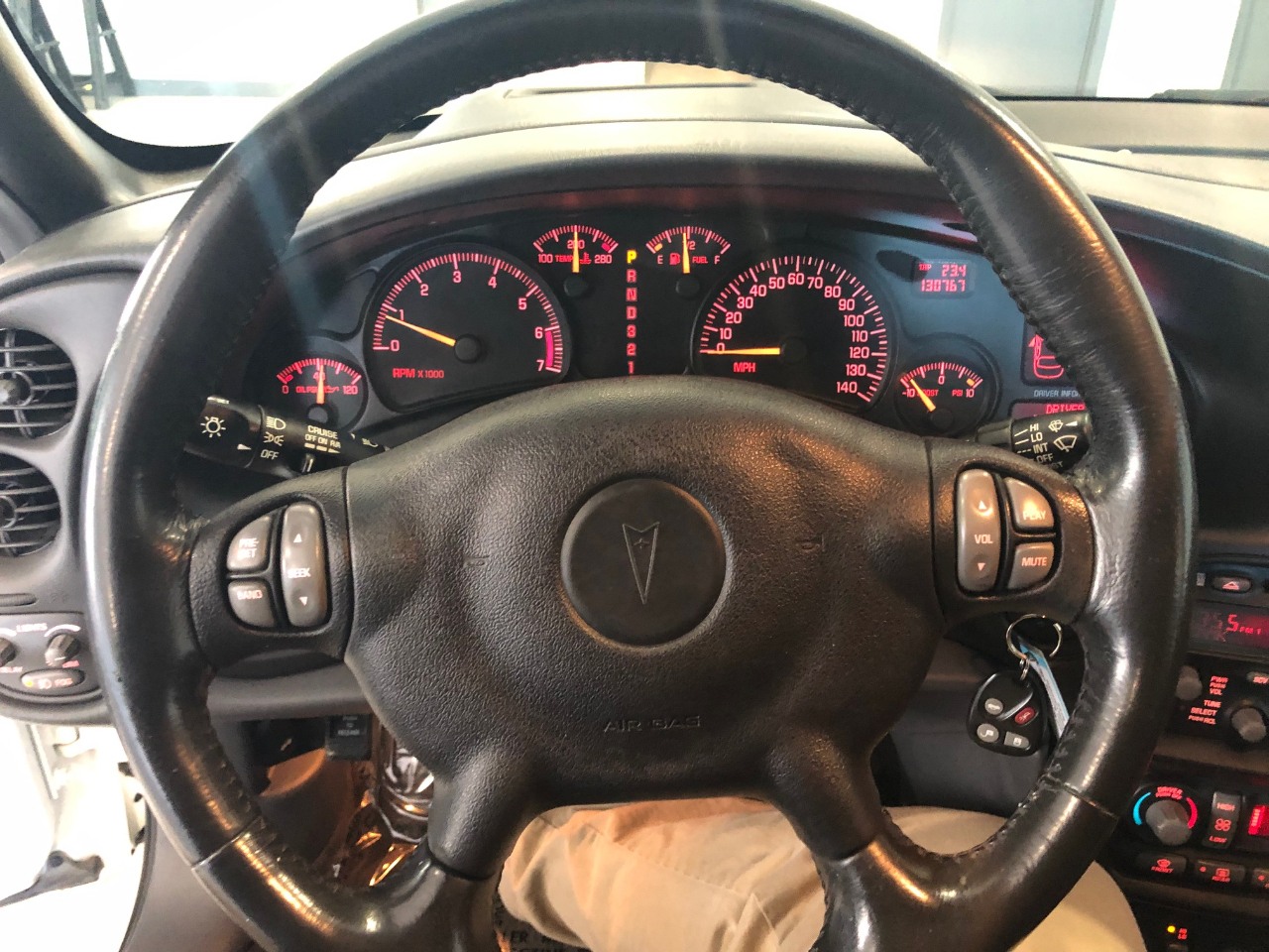 Pontiac Bonneville 4dr Sdn SSEi 2003