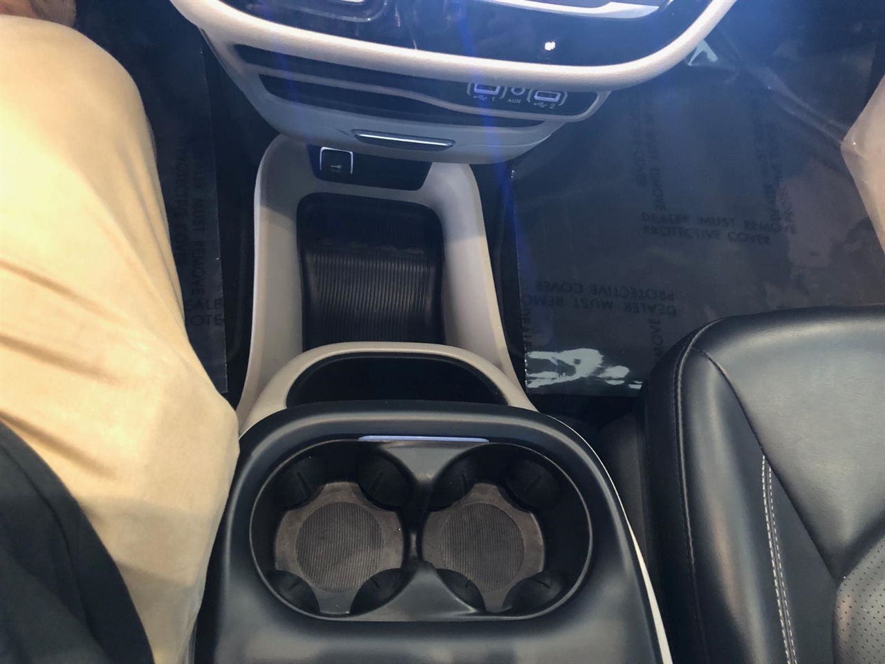 Chrysler Pacifica Touring L FWD 2023