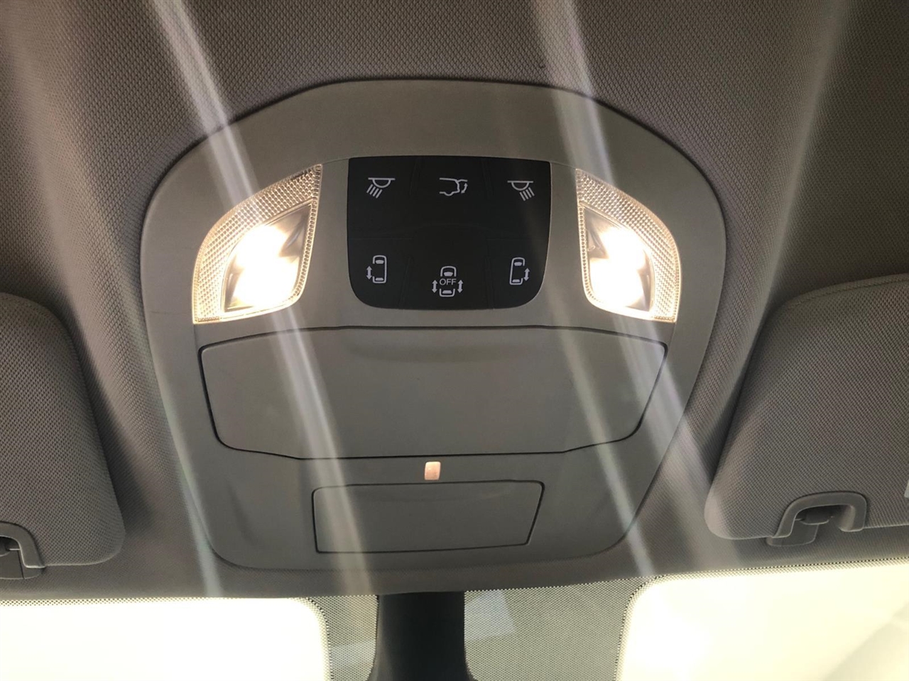 Chrysler Pacifica Touring L FWD 2023