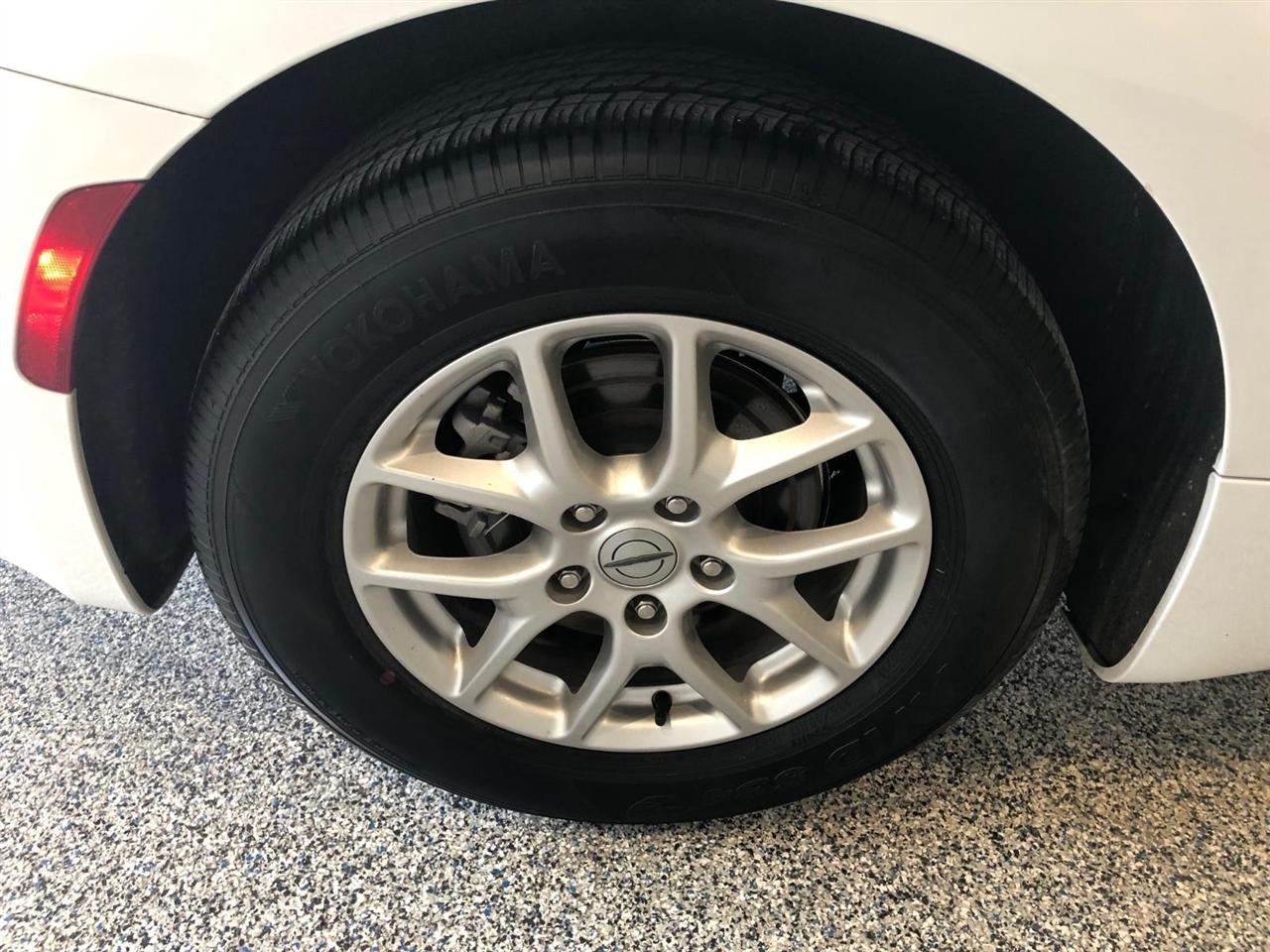 Chrysler Pacifica Touring L FWD 2023