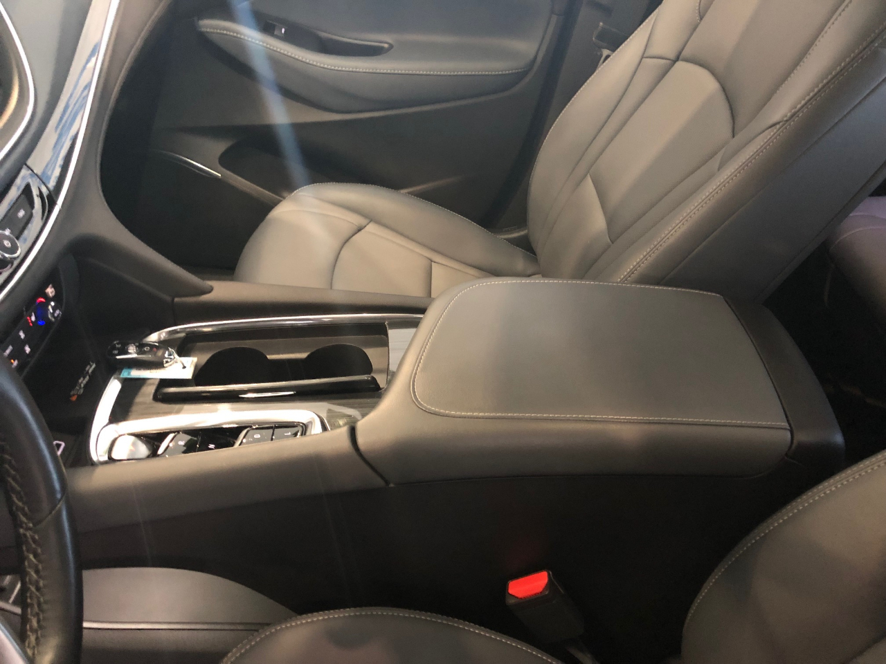 Buick Enclave AWD 4dr Essence 2023