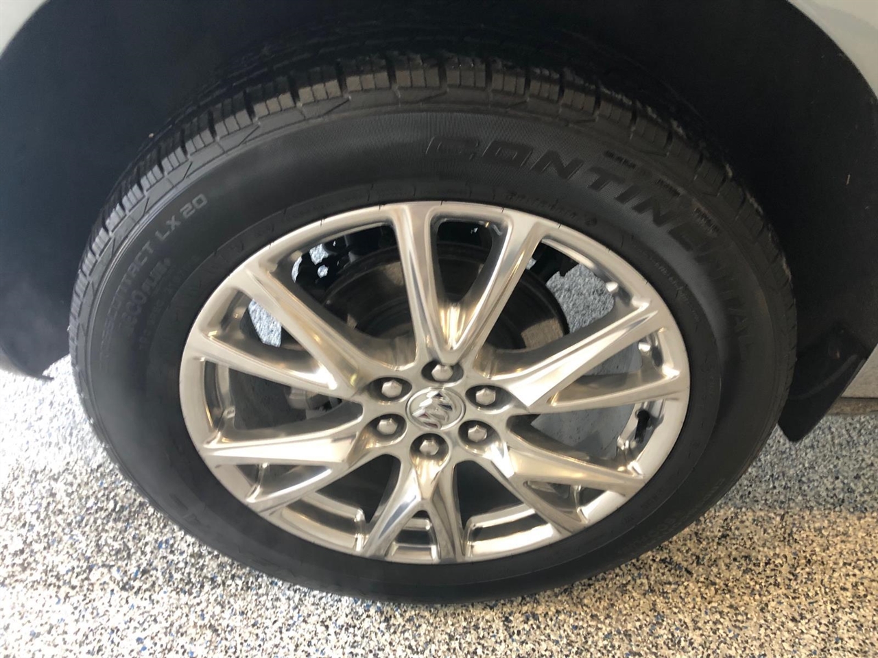 Buick Enclave AWD 4dr Essence 2023