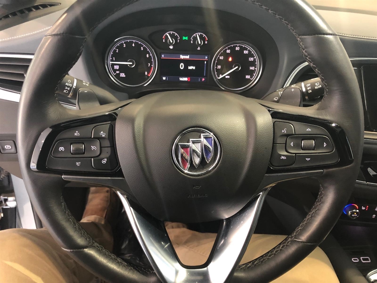 Buick Enclave AWD 4dr Essence 2023