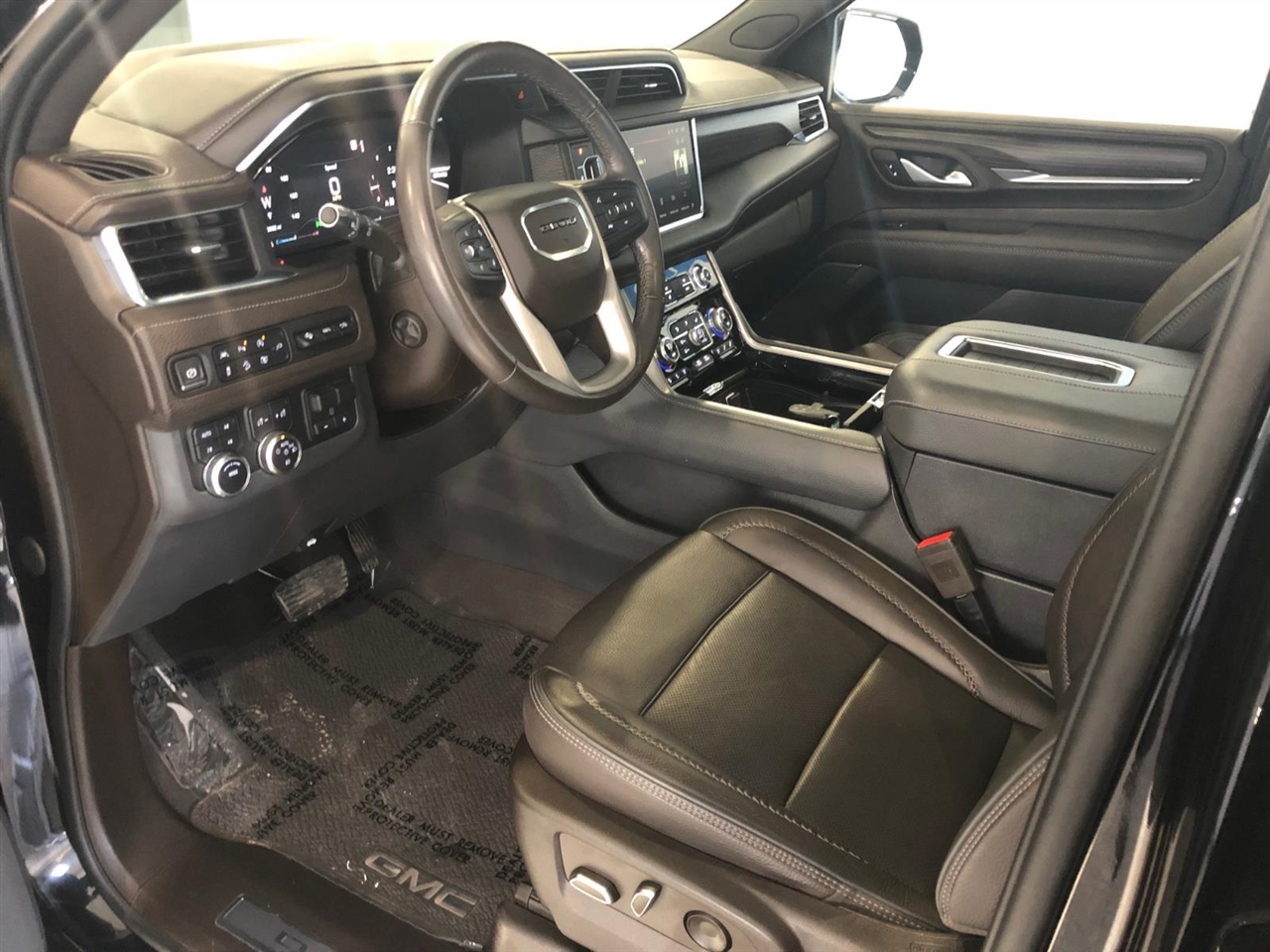 GMC Yukon XL 4WD 4dr Denali 2022