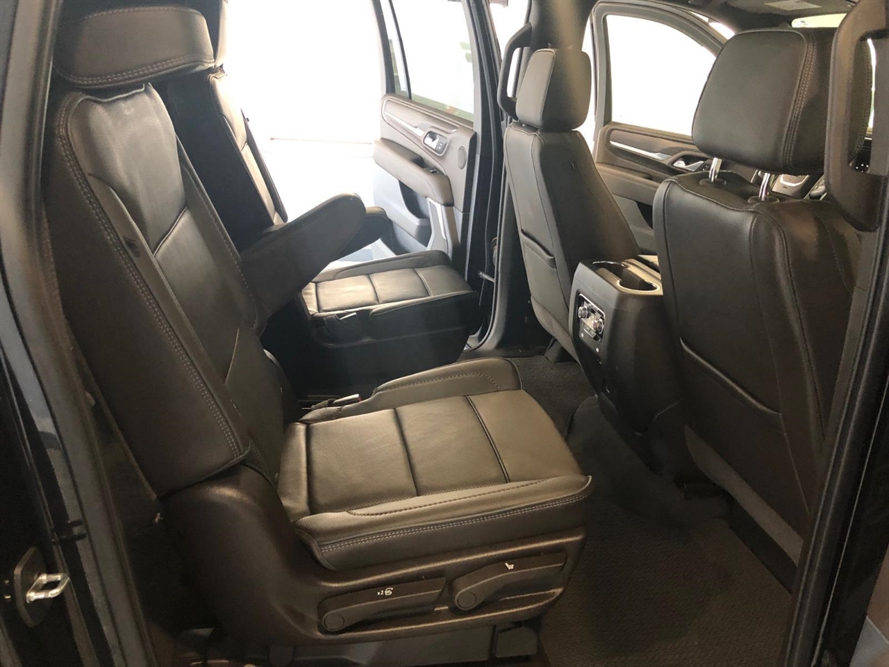 GMC Yukon XL 4WD 4dr Denali 2022