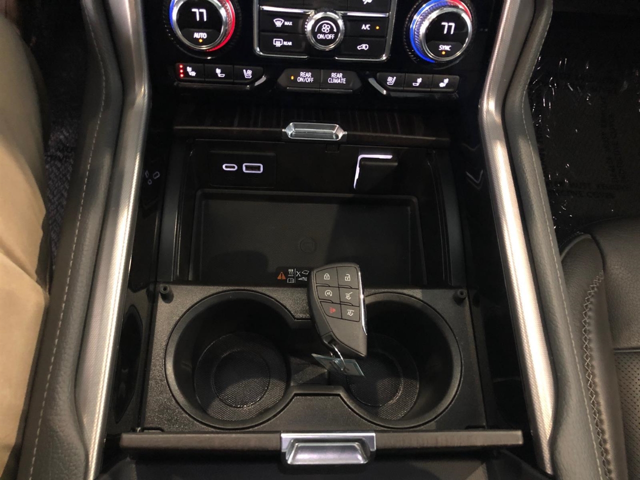 GMC Yukon XL 4WD 4dr Denali 2022