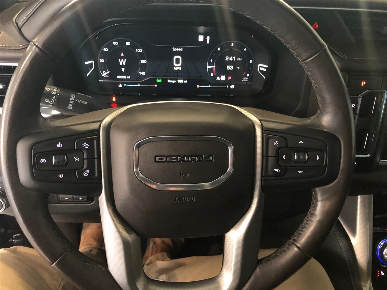 GMC Yukon XL 4WD 4dr Denali 2022