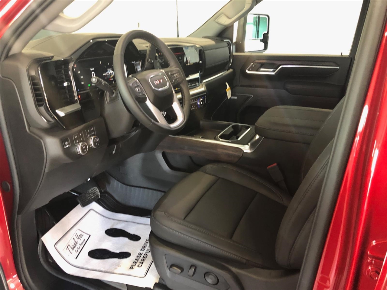 GMC Sierra 2500HD 4WD Crew Cab 159" SLT 2026