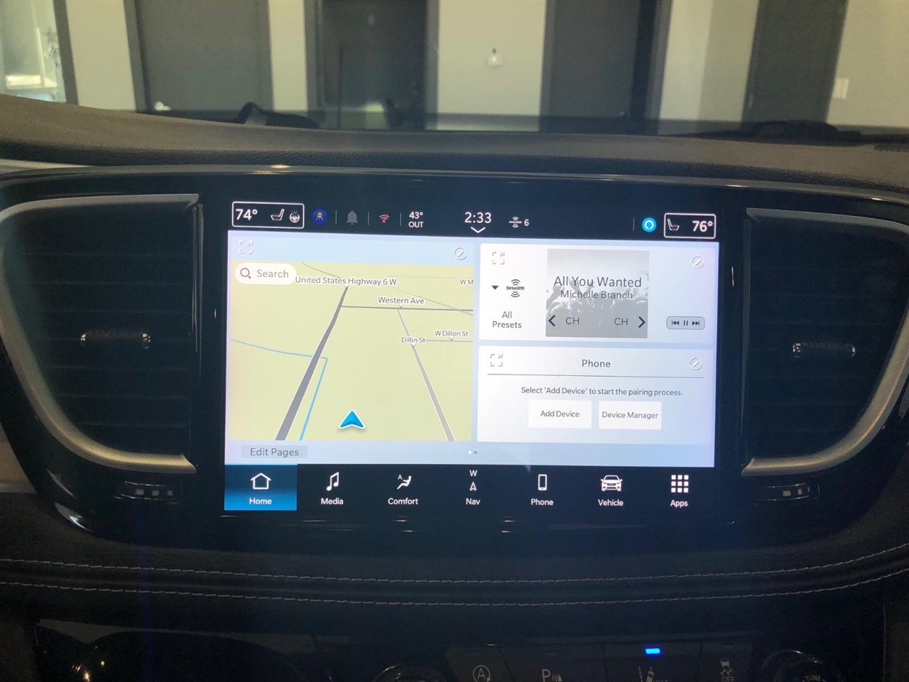 Chrysler Pacifica Limited FWD 2025