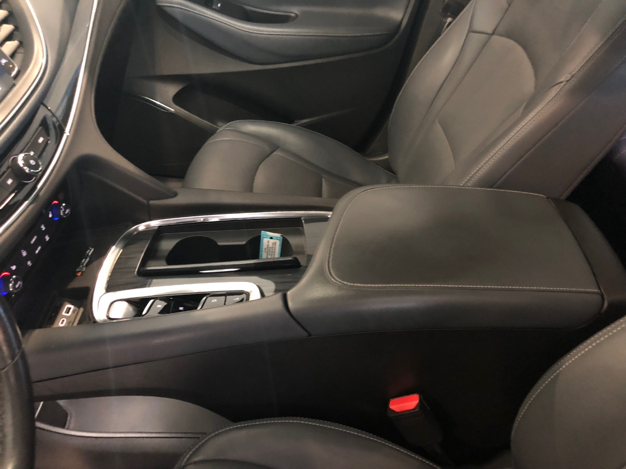 Buick Enclave AWD 4dr Essence 2023