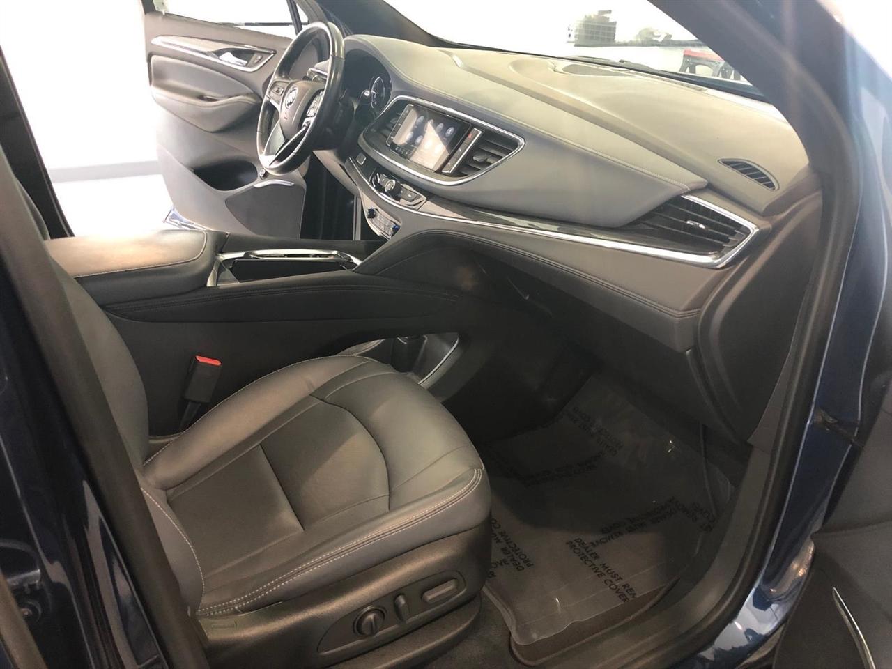 Buick Enclave AWD 4dr Essence 2023